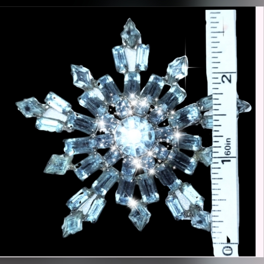 Blue Rhinestone Crystal Snowflake Brooch - Picture 15 of 15